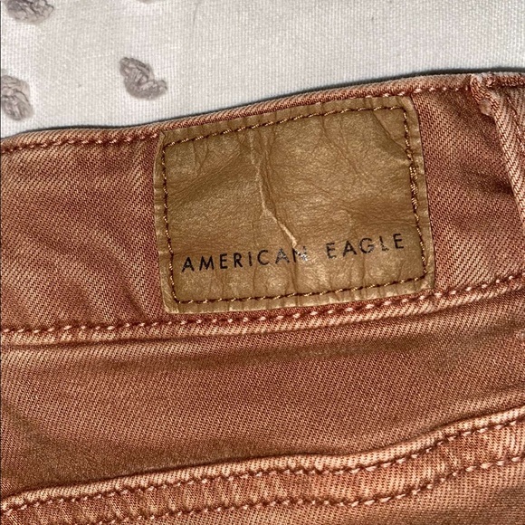 American Eagle High Rise Ripped Mom Jeans Women’s Size 4 - Picture 4 of 4